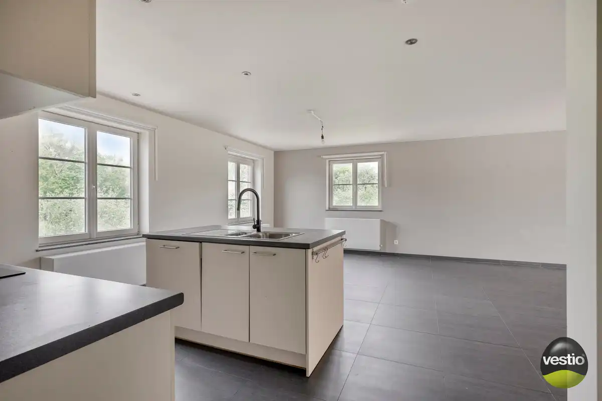RUSTIG GELEGEN RUIME DUPLEX VAN 178M² NABIJ CENTRUM MUNSTERBILZEN. foto 10