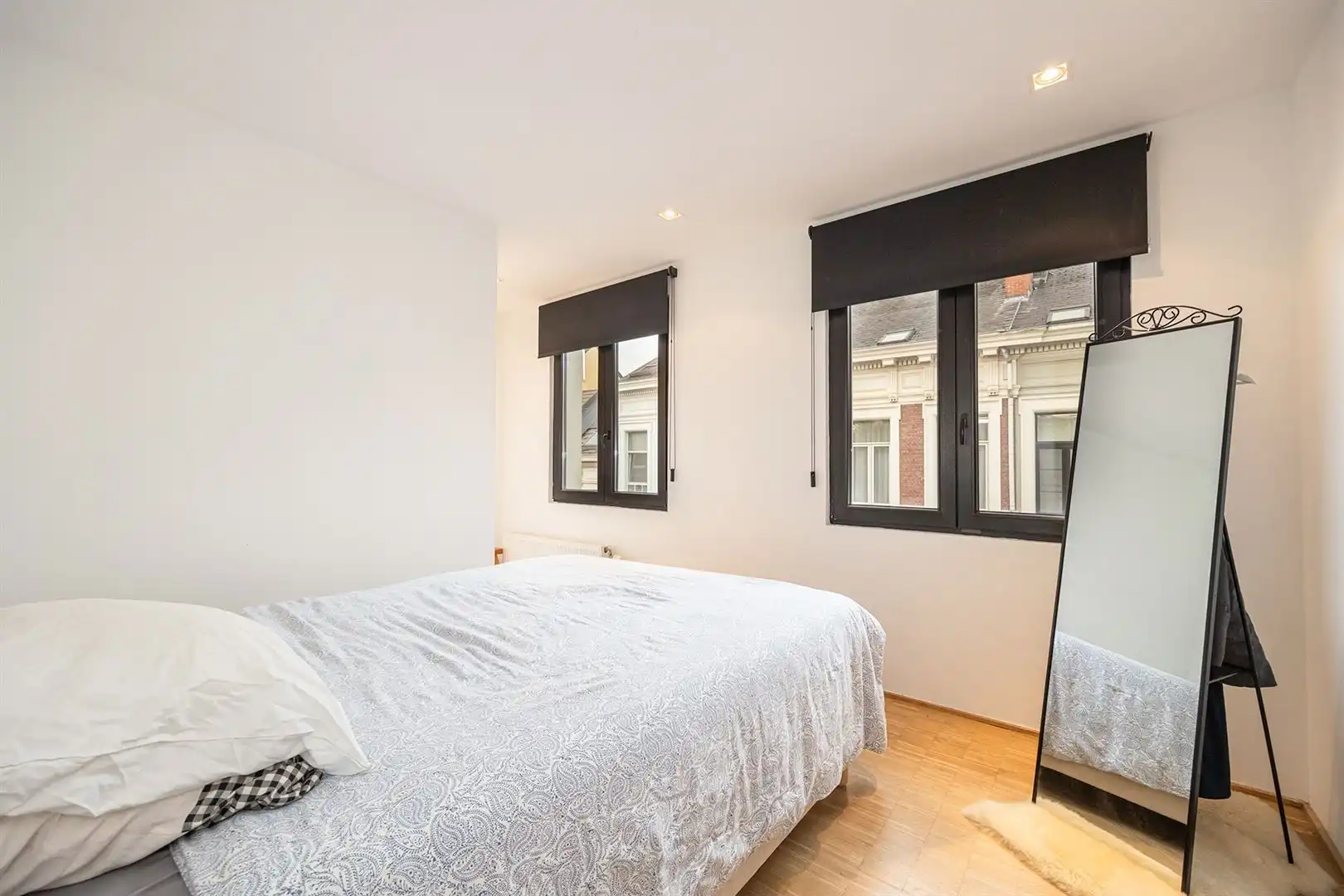Gemeubeld wonen met terras in hartje Harmonie foto 16