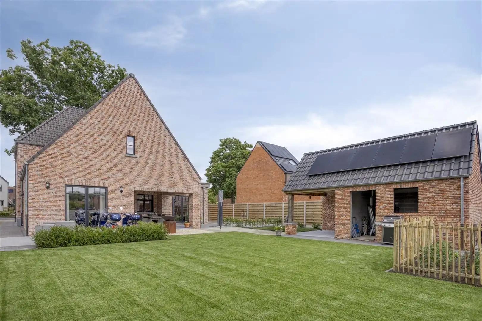 TE KOOP: Riante nieuwbouwwoning met zorgwoning te Zonhoven! foto 24