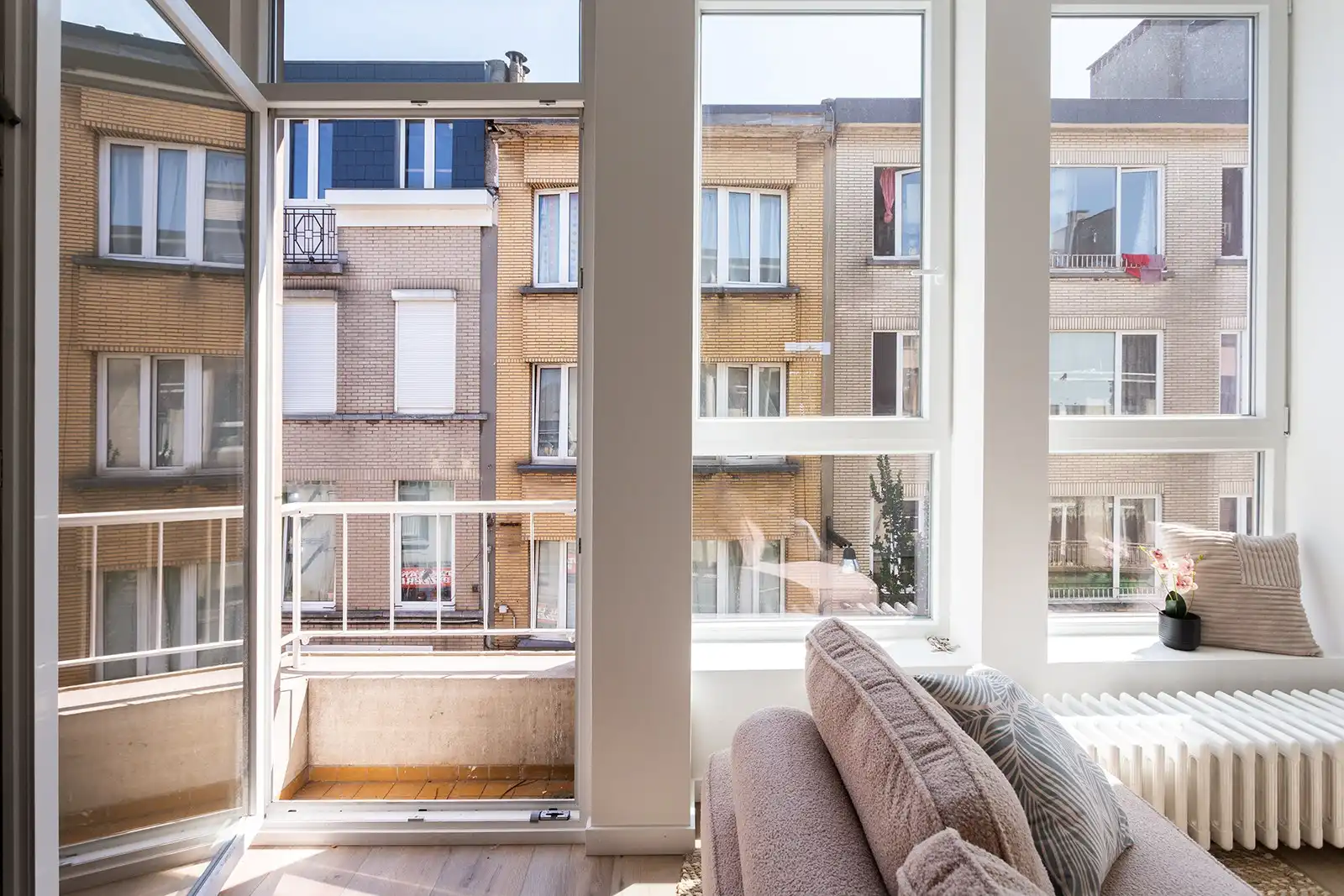 Instapklaar wonen in hartje Antwerpen-Noord foto 4