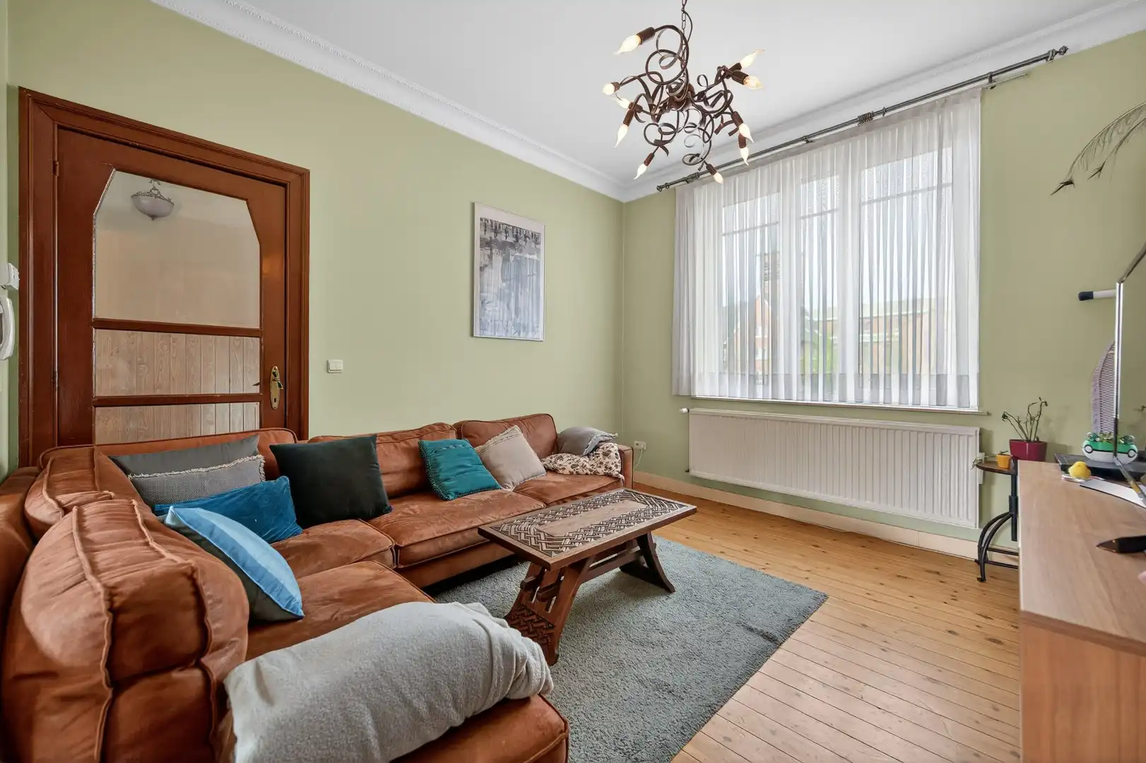 Ruime en instapklare woning met tal van mogelijkheden in Tienen. foto 7