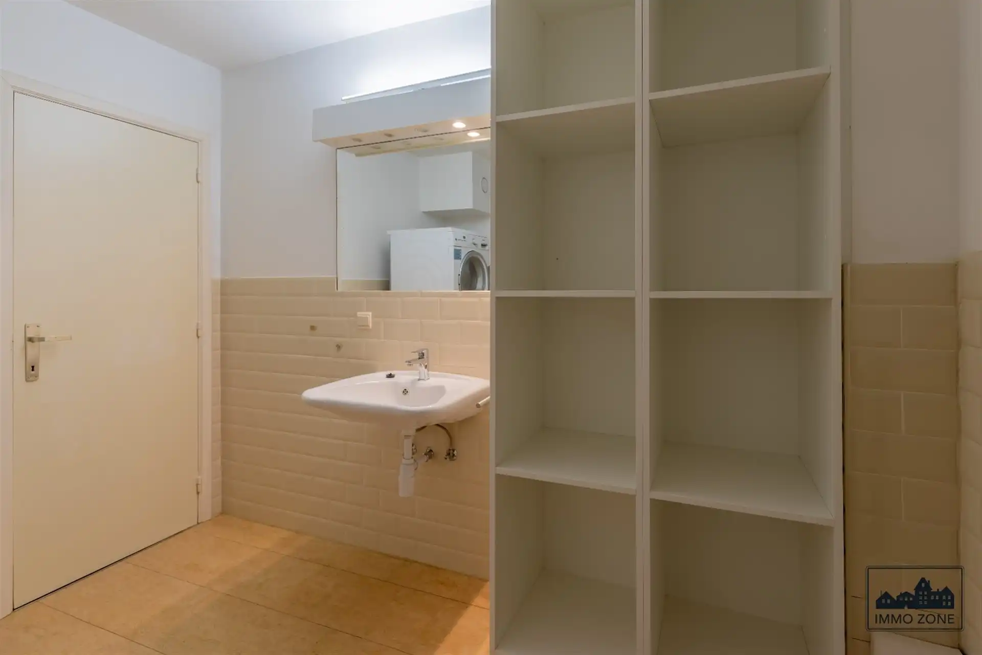Gunstig gelegen 2 slaapkamer appartement met terras. foto 20