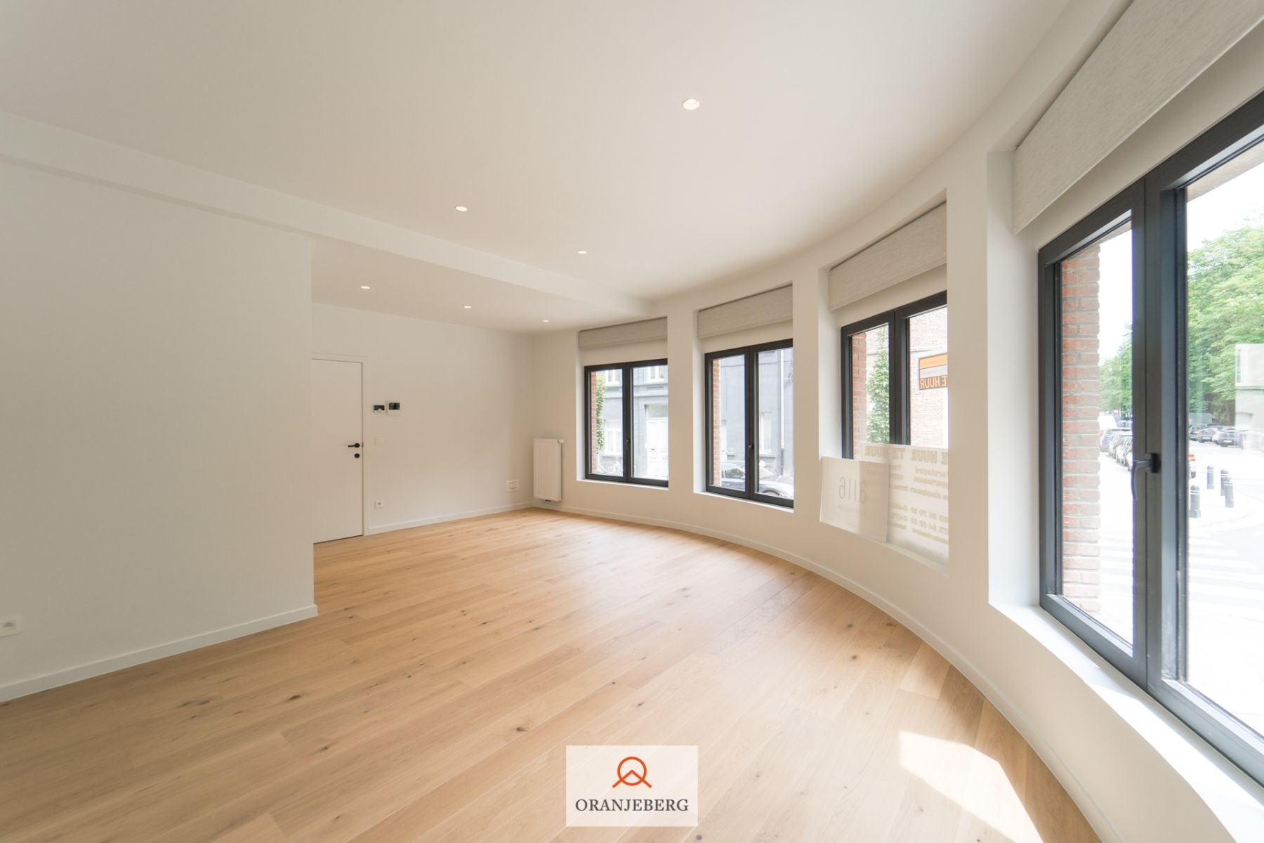 Gerenoveerd ruim duplex appartement met 2 slpk's foto 18