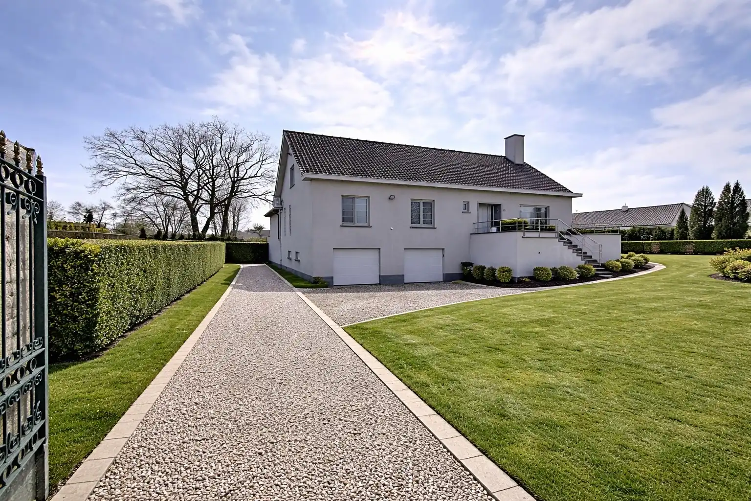 Statige villa gelegen in een rustige wijk in Oostduinkerke foto 3