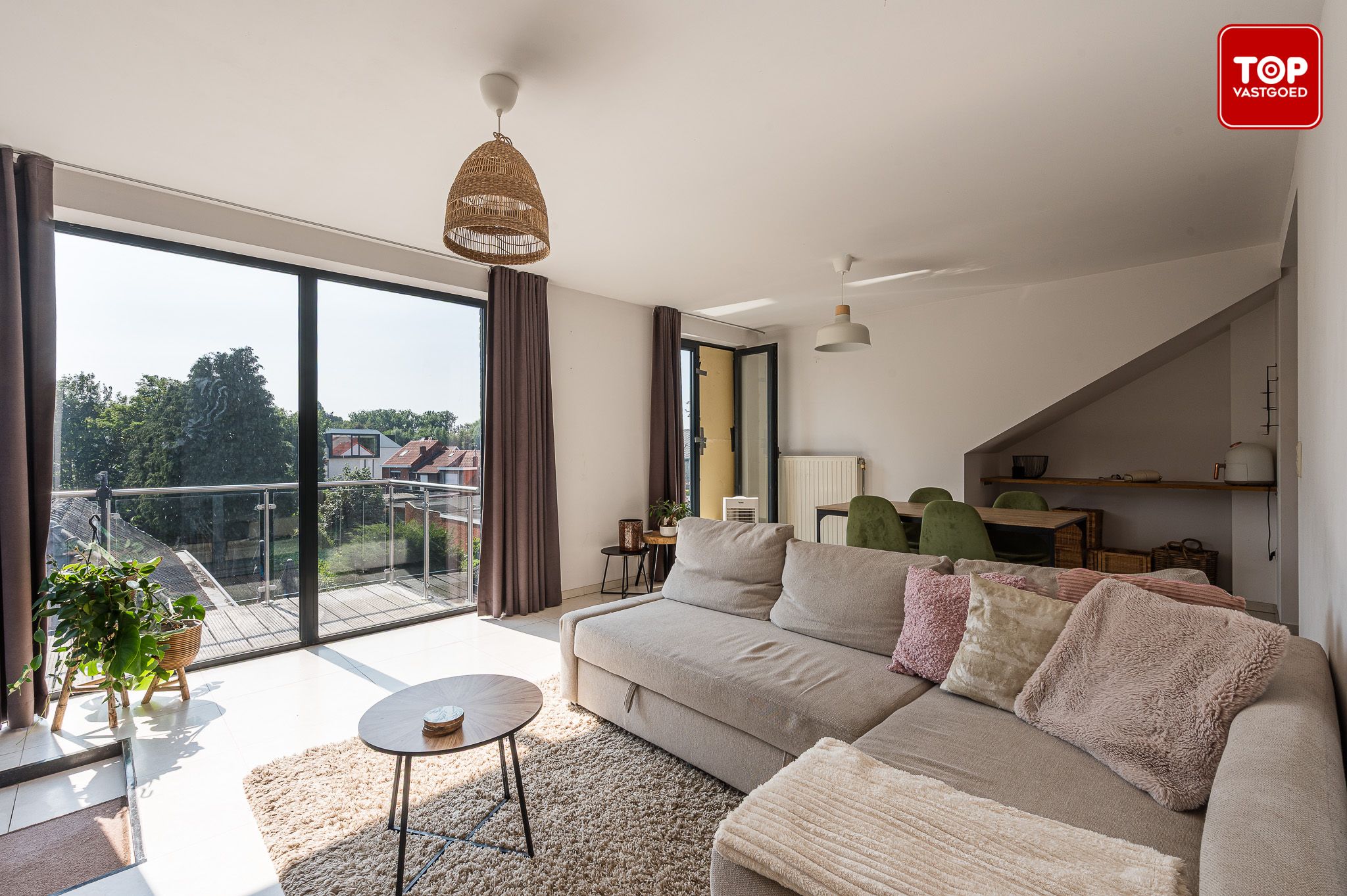 Instapklaar appartement in centrum Evergem foto {{pictureIndex}}