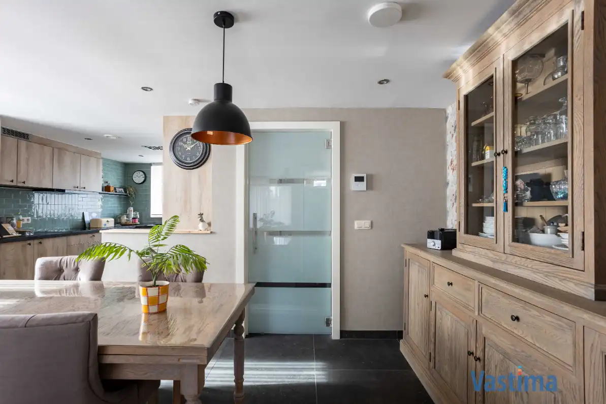 Super energiezuinige instapklare gezinswoning met garage in rustige omgeving foto 4