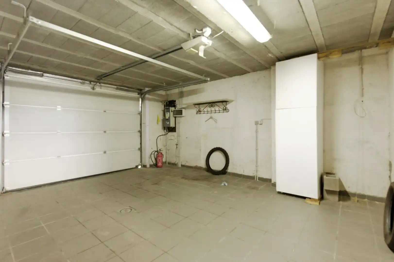 Zeer ruime gezinswoning met 4 slpks (+ 2 doorloopkamers op zolder), garage en tuin foto 22