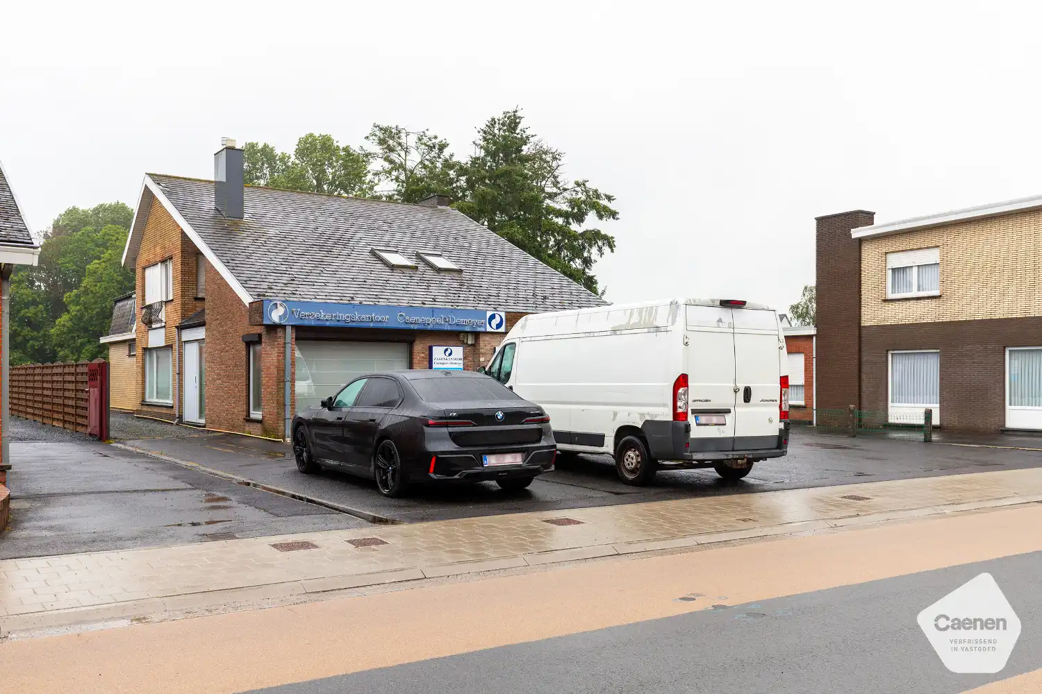 Uitzonderlijk ruime eigendom met wonen en werken onder één dak foto 21