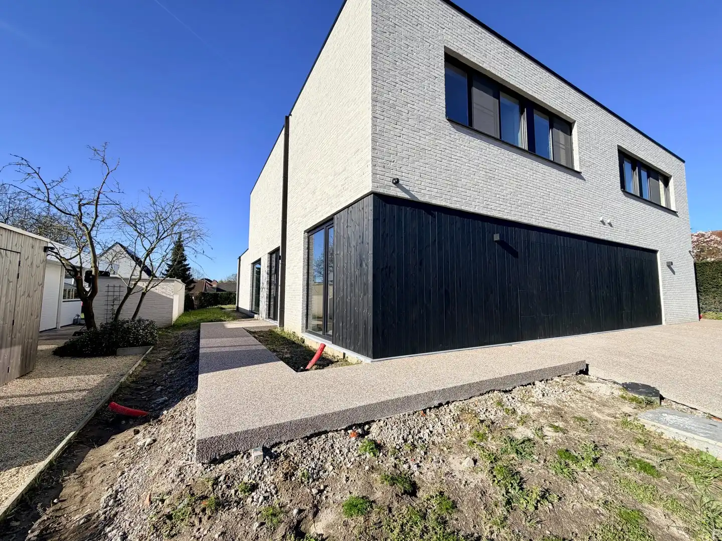 Halfopen nieuwbouwwoning op ruim perceel te centrum Tielt! foto 17