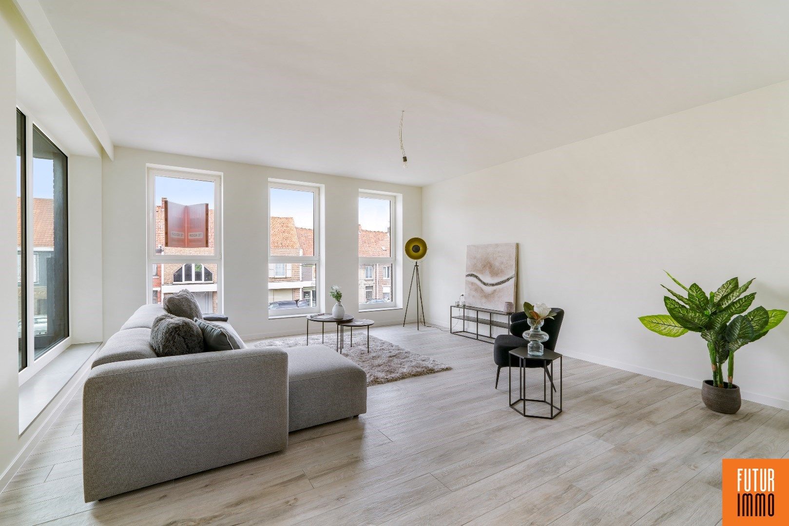 Lichtrijk gelijkvloers appartement met privé tuintje foto 6