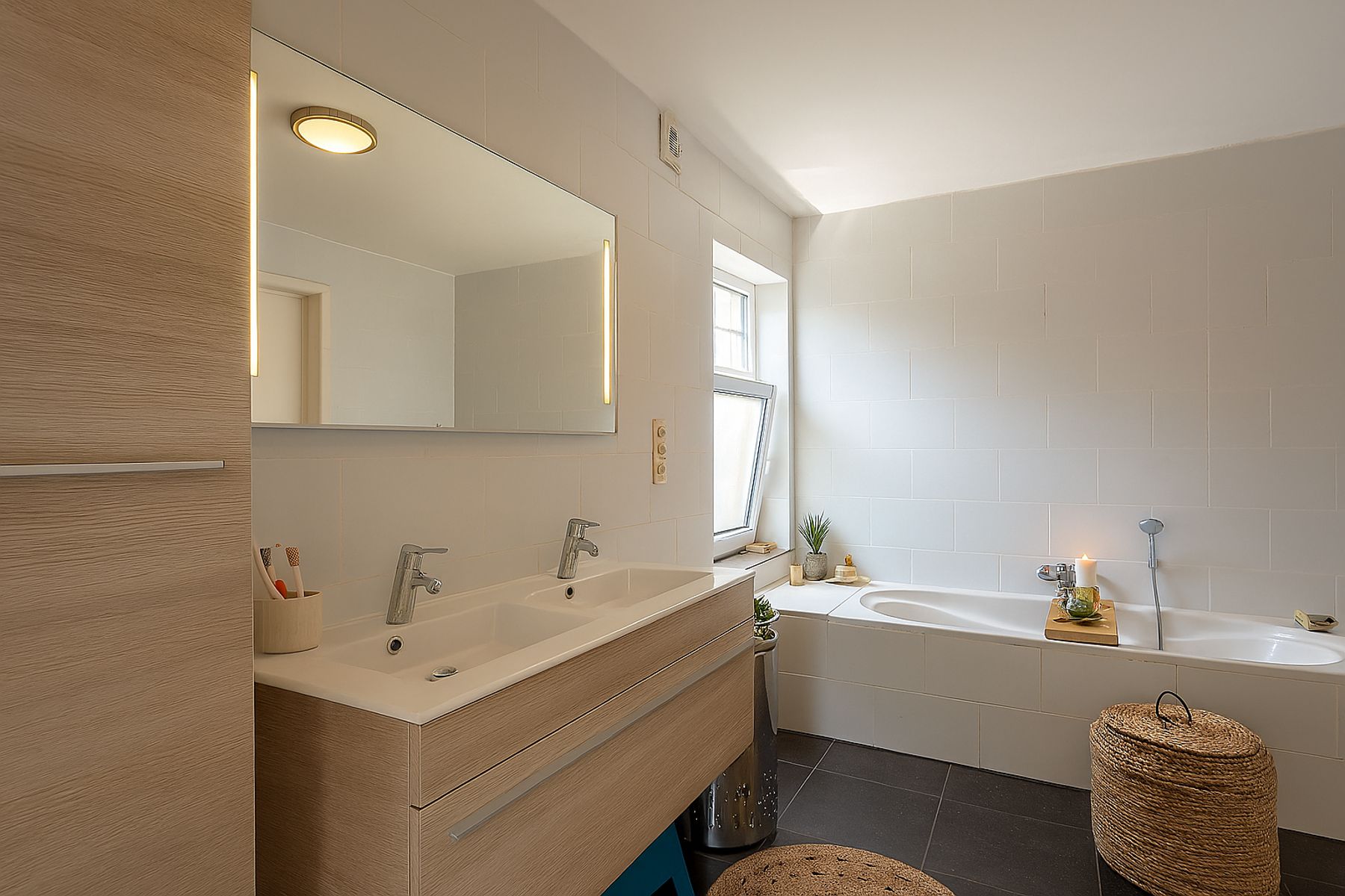 Instapklare woning met 5 slaapkamers te Berendrecht foto 21