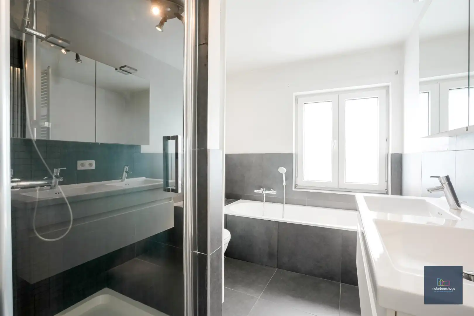 Topper : Ruime gezinswoning met 5 slaapkamers en tuin foto 15