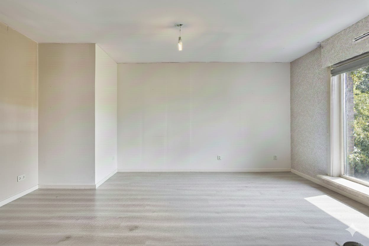 Halfopen bebouwing met 3 slaapkamers op een ruim perceel in Gits! foto 4