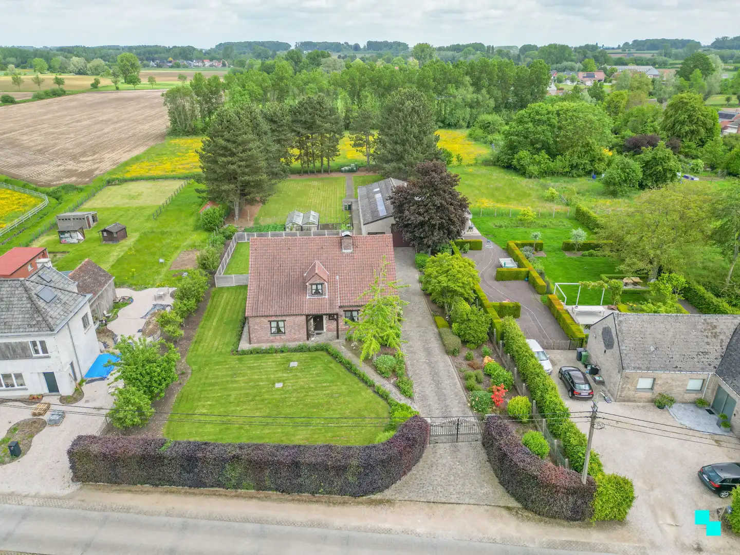 Charmante woning met magazijn te Balegem foto 27