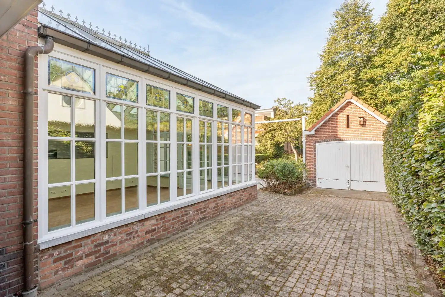 Karaktervolle woning met authentieke charme en lichtrijke tuinkamer! foto 3