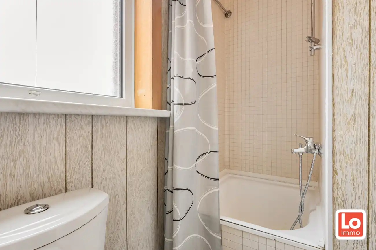 Gesloten woning met gezellige stadstuin op een vlot bereikbare locatie tussen Destelbergen en Gent! foto 13