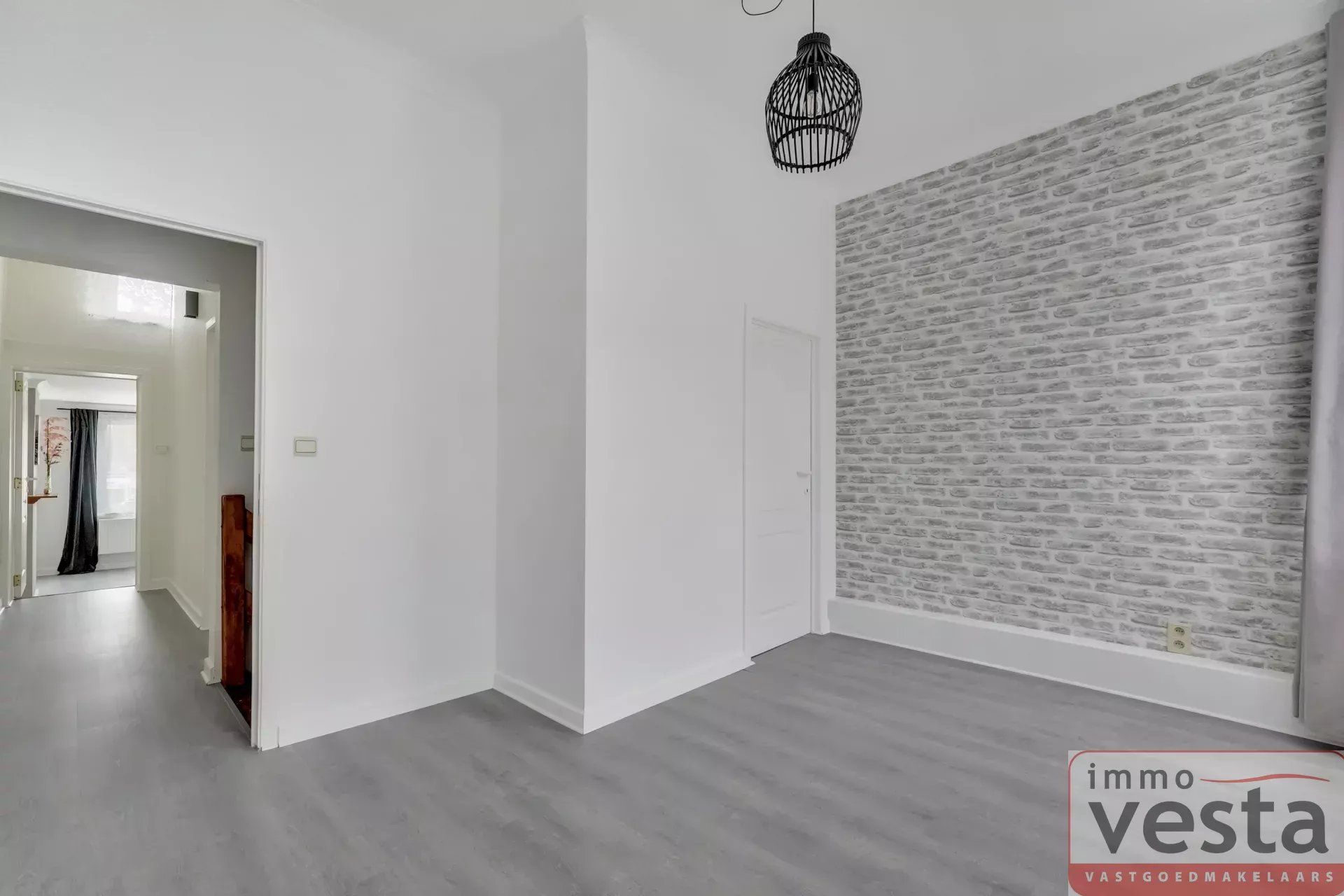 Gerenoveerde rijwoning nabij centrum foto 11