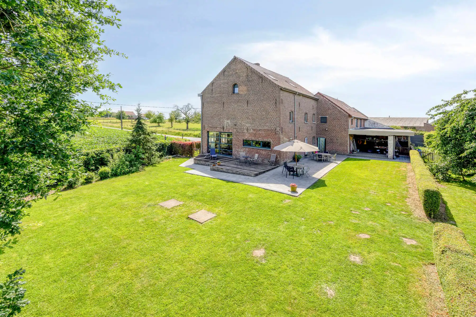 Ruime Charmewoning op topligging foto 25