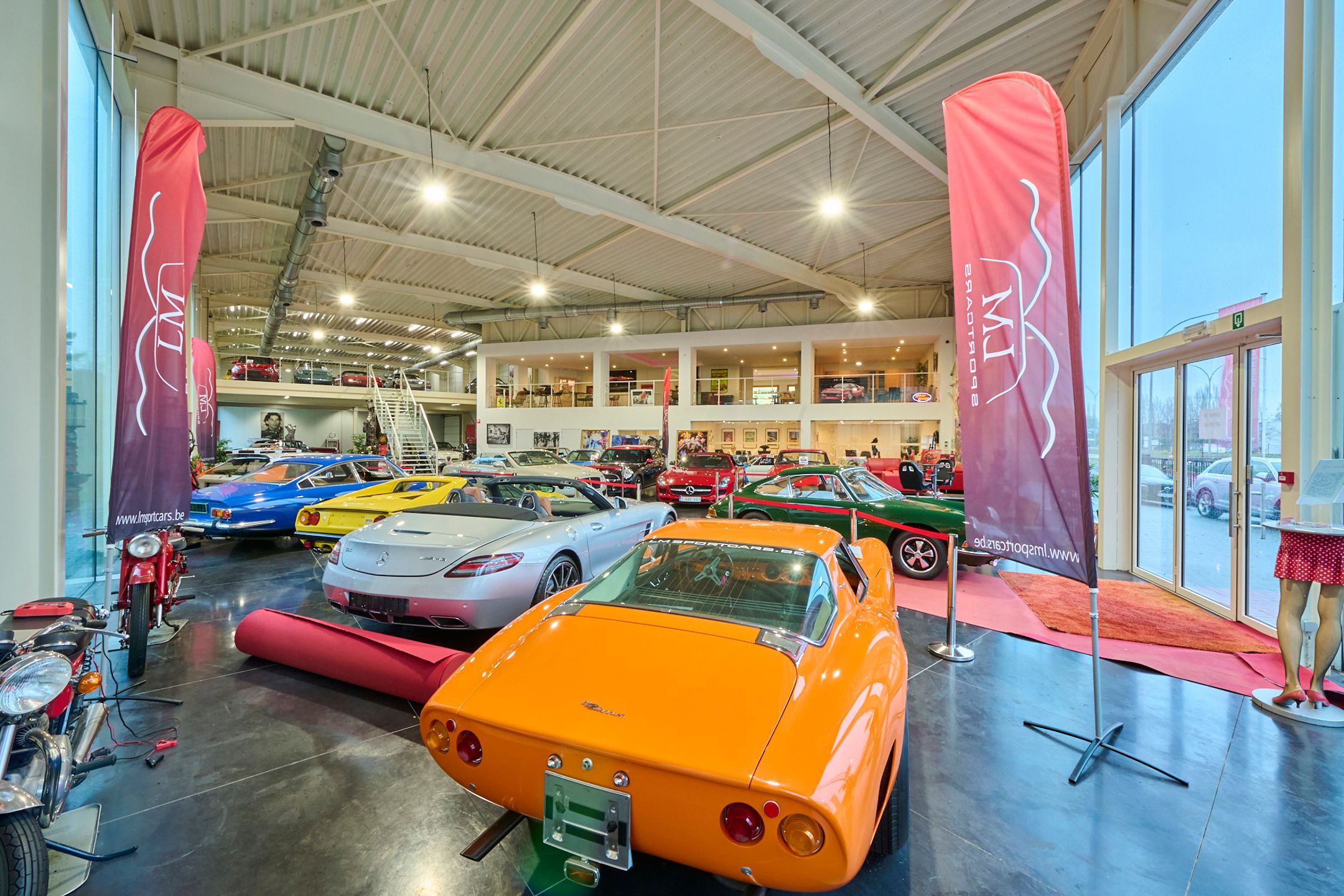 TE KOOP: unieke showroom met kantoren – ZICHTLOCATIE foto 6