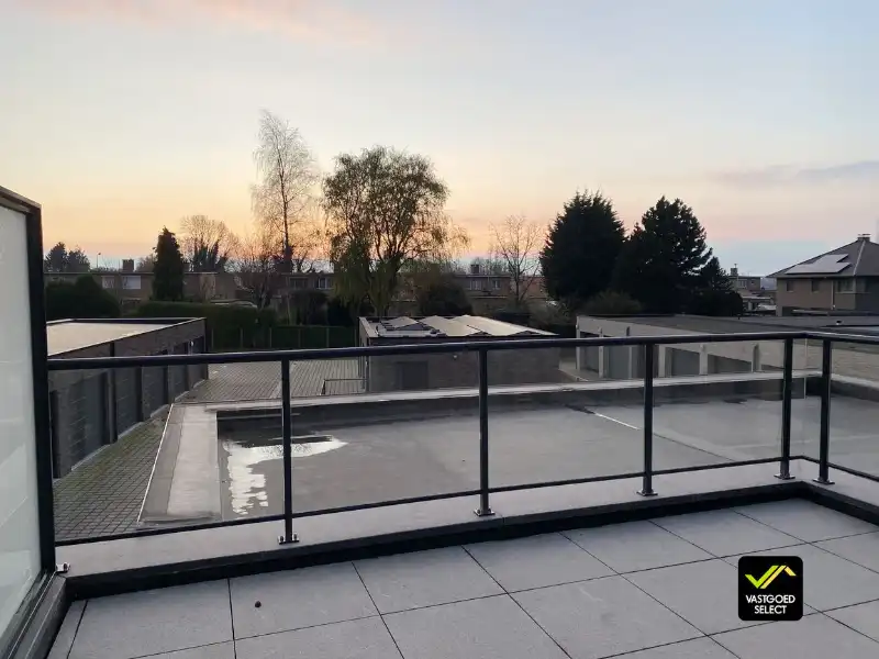 Te huur: Ruim en modern appartement in rustige omgeving te Adegem foto 6