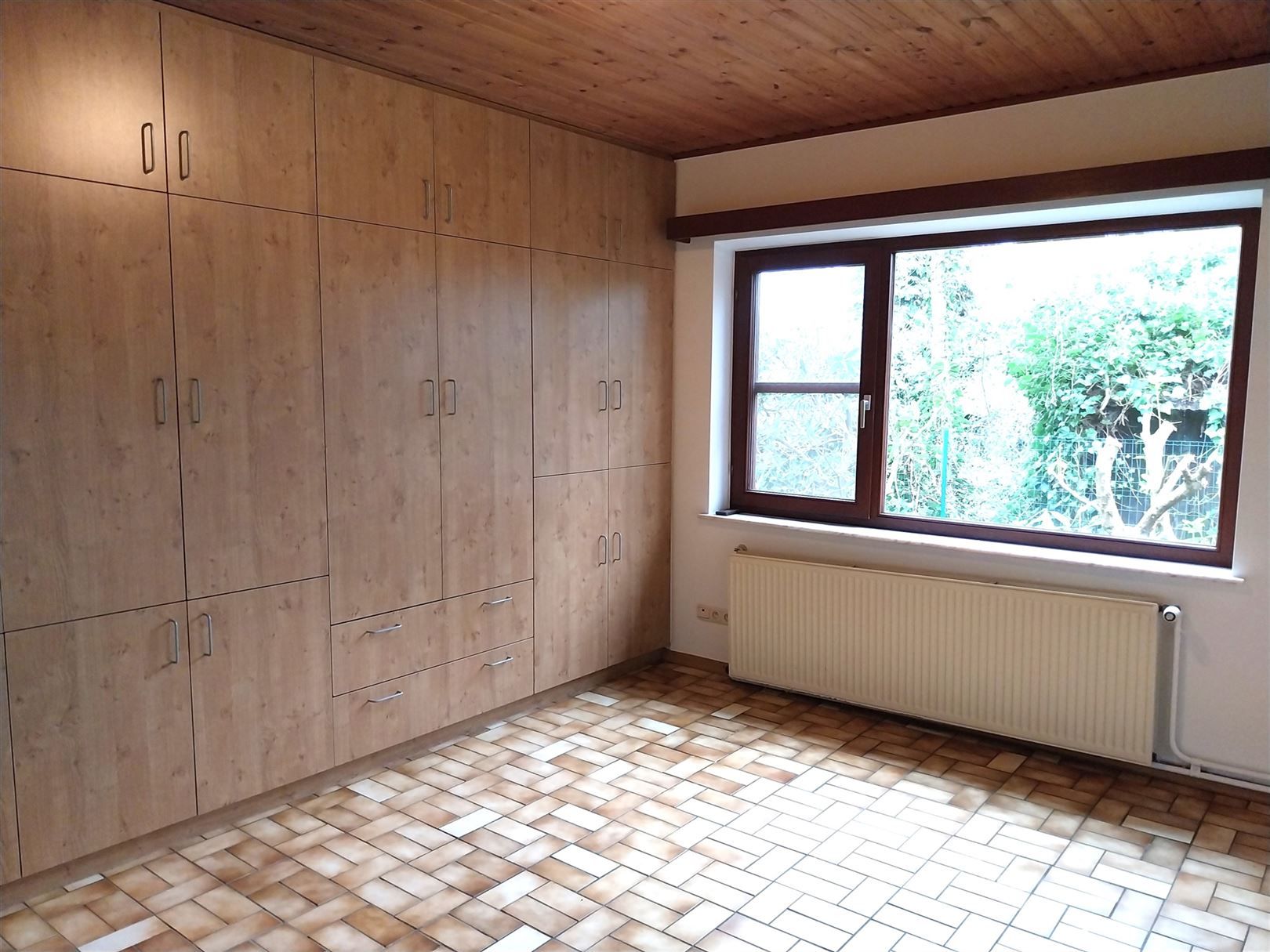 TE HUUR: Gelijkvloerse woning met 3 slaapkamers te Koersel! foto 5