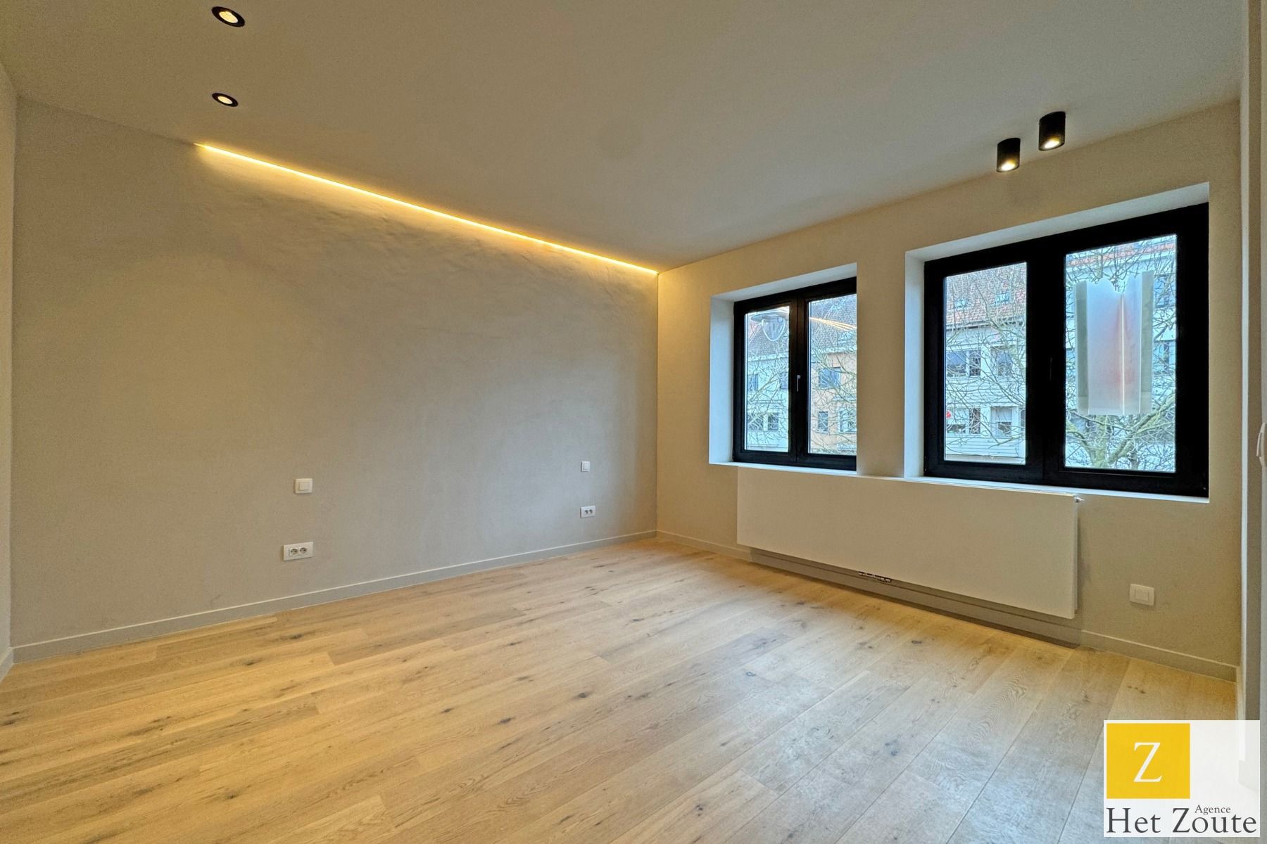 Exclusieve woning in het hart van Heist foto 18