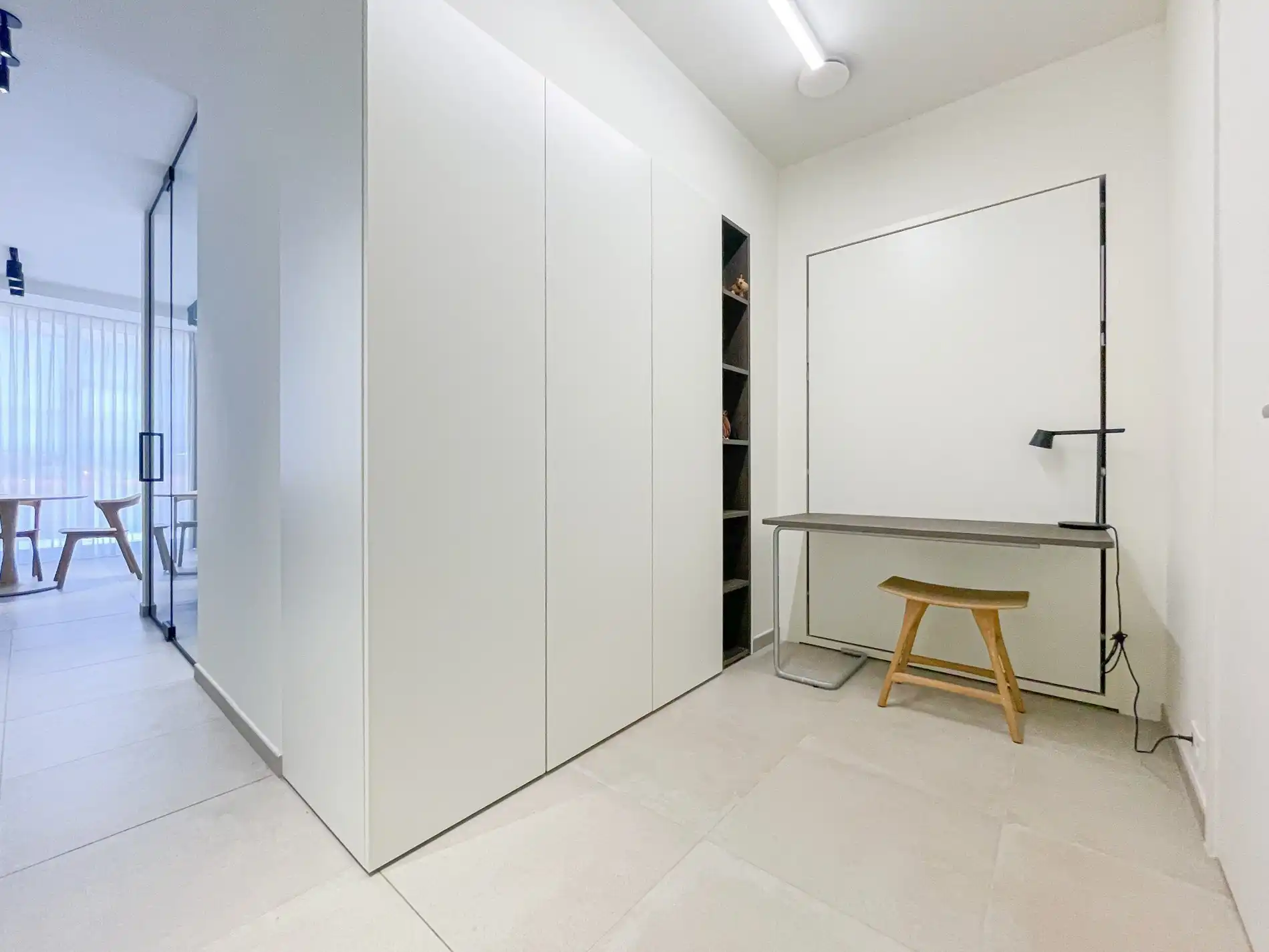 Subliem smaakvol ingericht hoek appartement gelegen in een recente residentie nabij de Dumortierlaan. foto 10