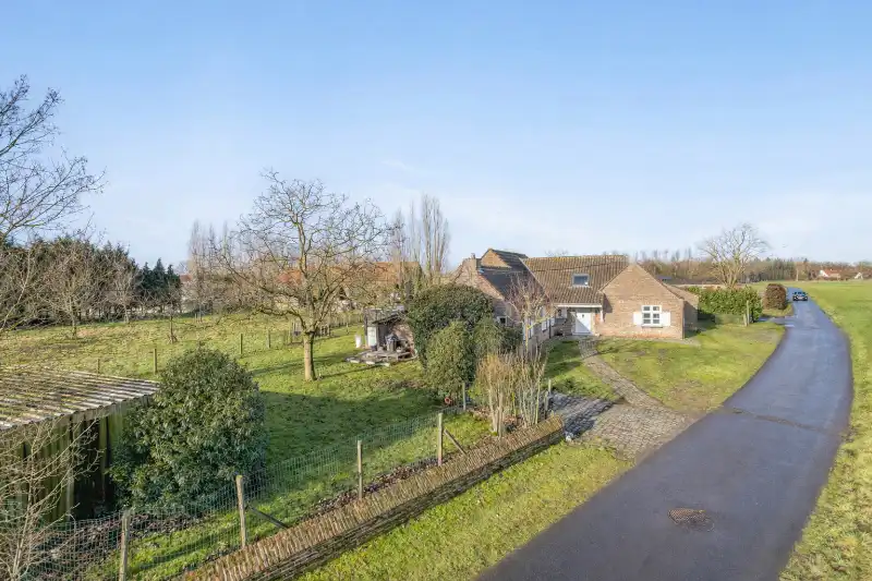 Hoofdfoto van de publicatie: Charmante, landelijke woning op ruim perceel in Aalter