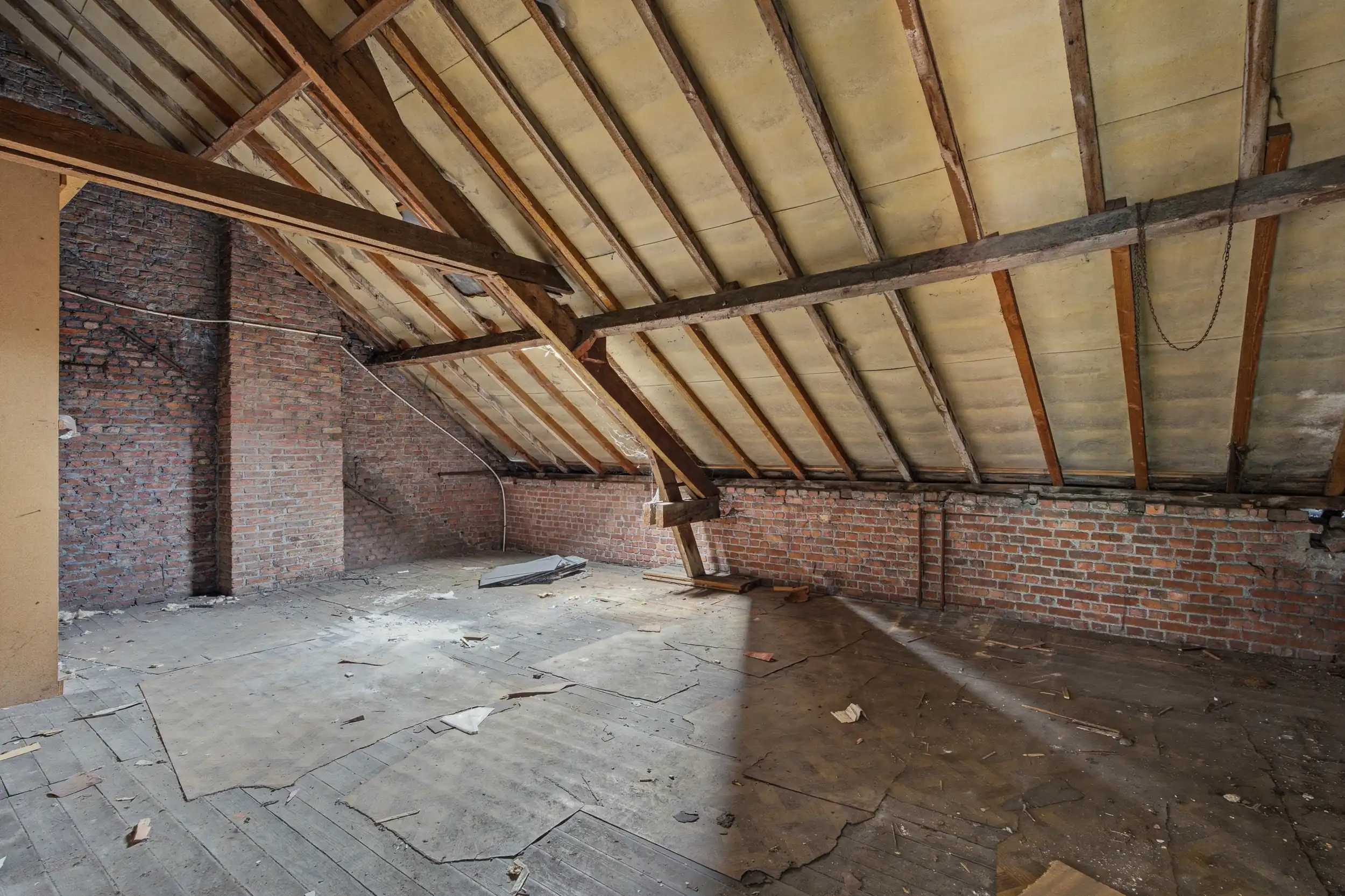 Charmante te renoveren woning op een perceel van 1.853 m² foto 12