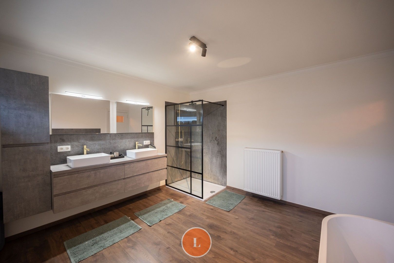 Instapklare woning vlakbij centrum Menen foto 11