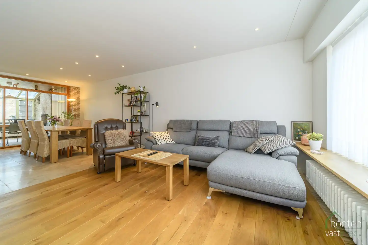 Alveringem: polyvalent eigendom met woonhuis en loodsen en met tal van mogelijkheden op strategische ligging op 4.672m² totale grondopp. foto 3