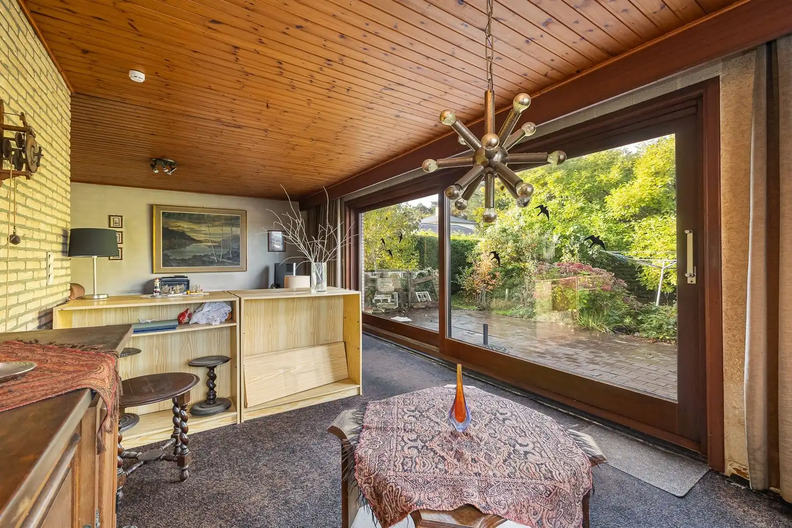 Te renoveren woning met veel potentieel! foto 4