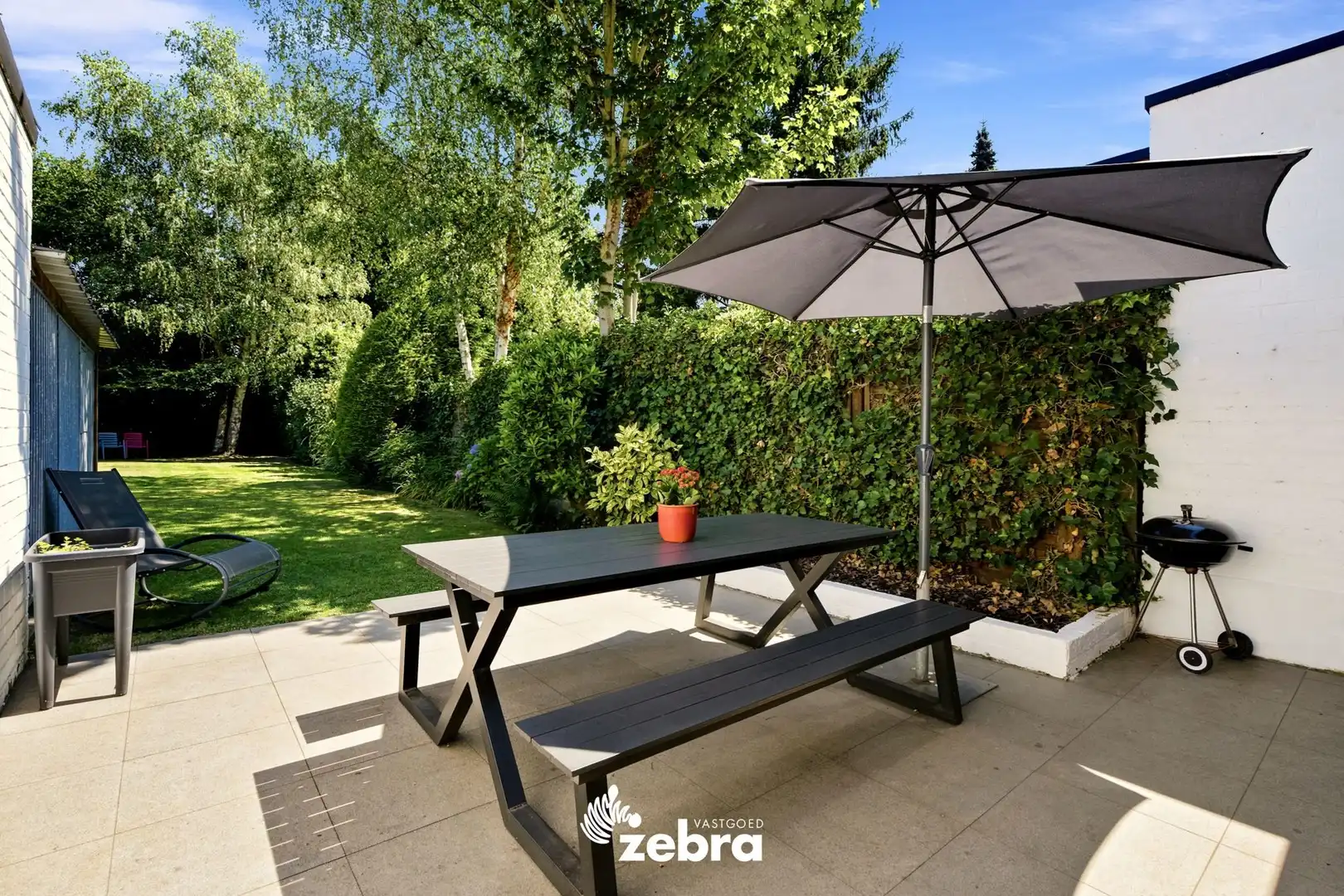Stevige woning met fantastische tuin in Roeselare! foto 3