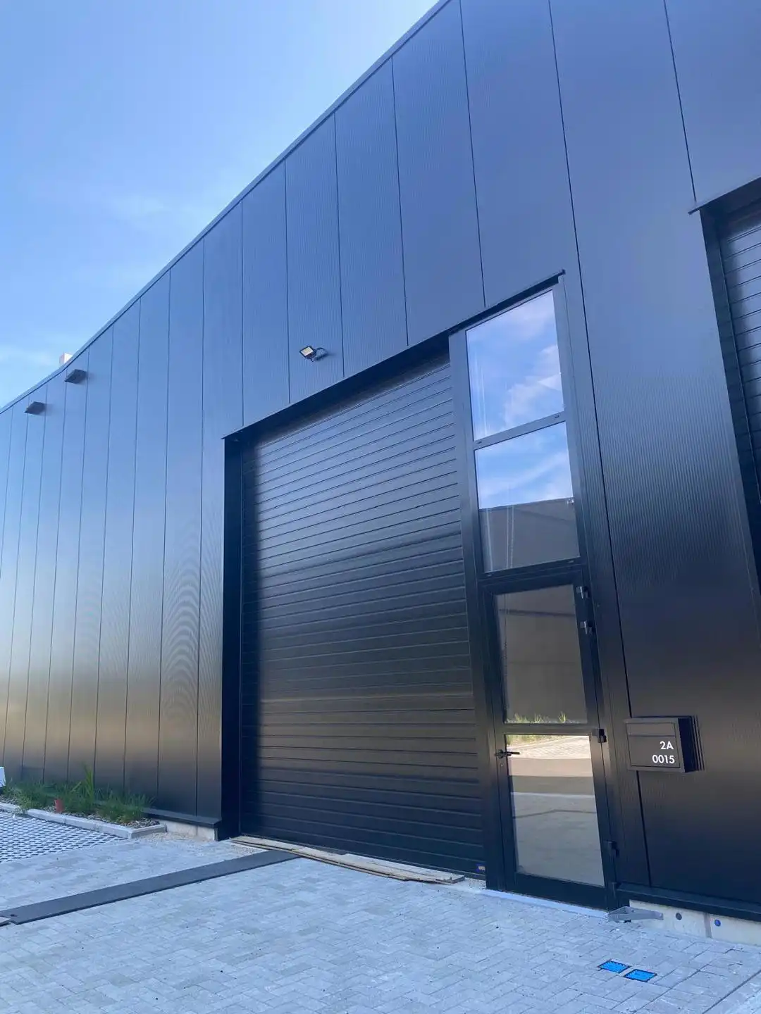 Magazijn Unit 17 te huur foto 3