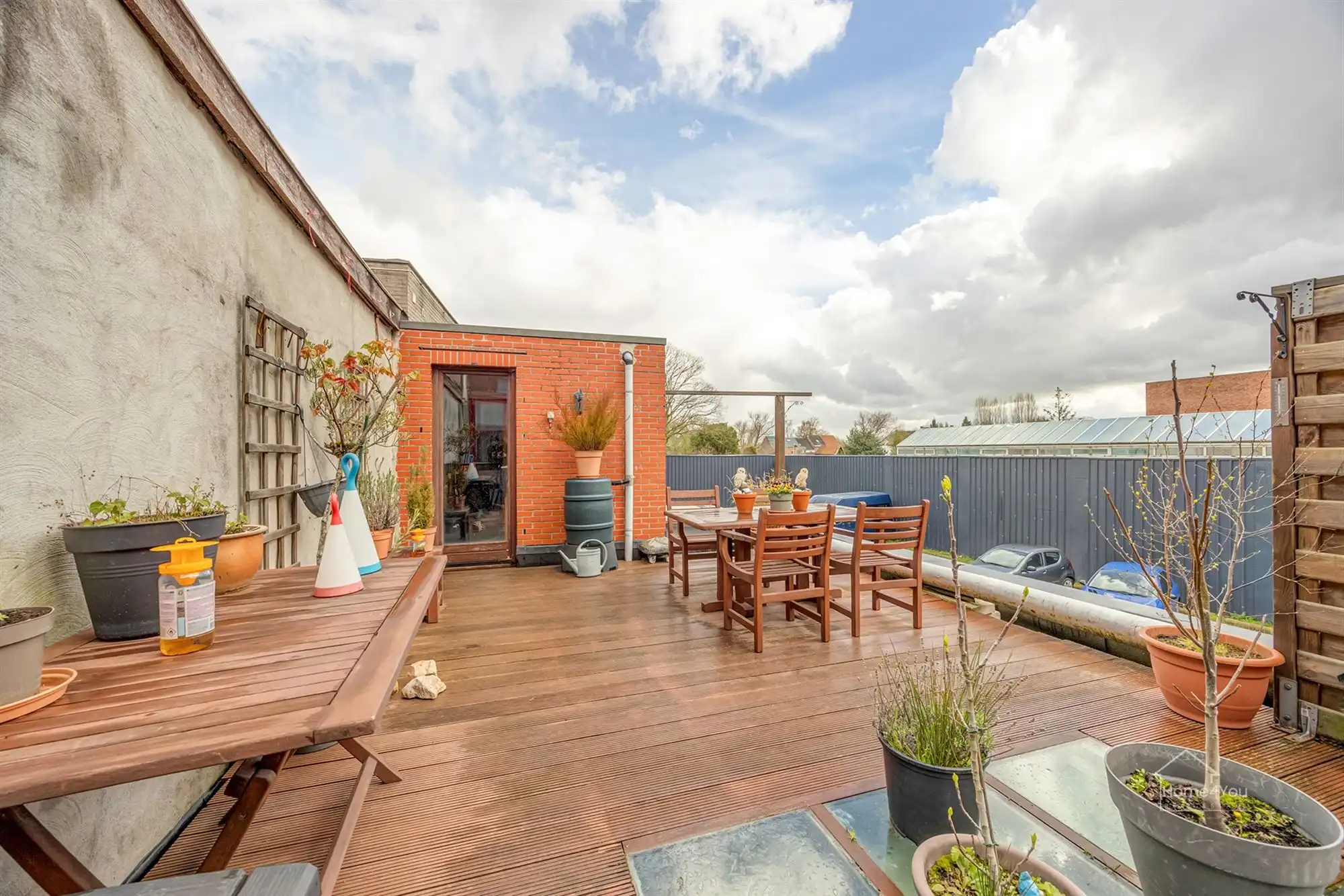 Veelzijdig handelshuis met ruim duplex appartement foto 19