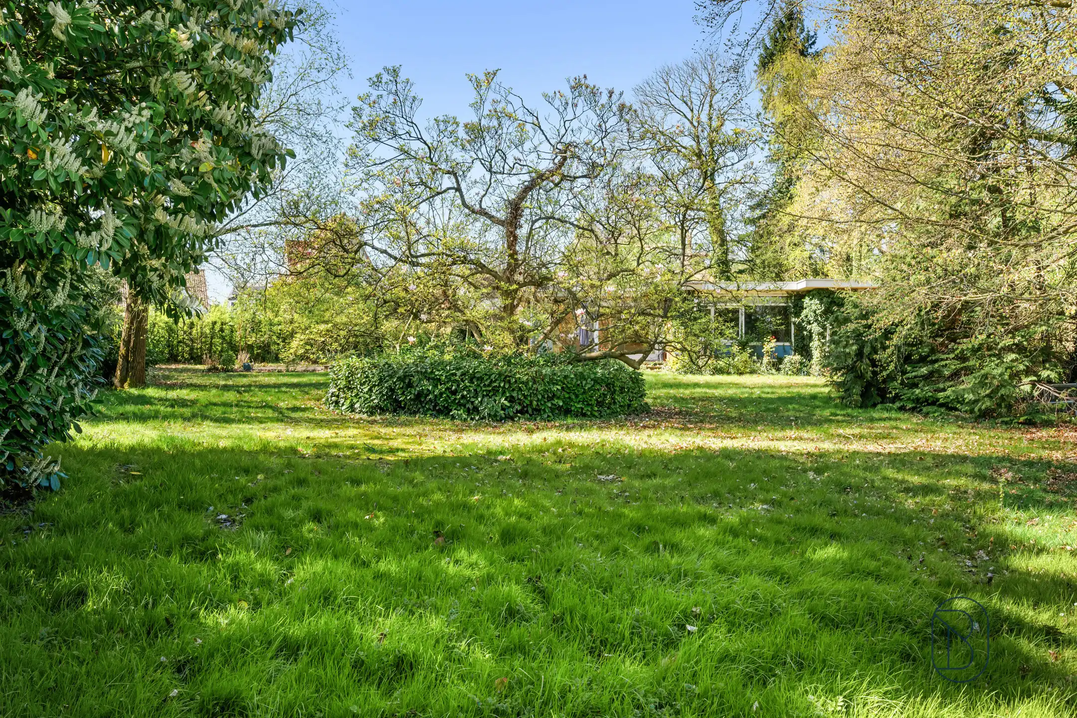 Topgelegen in de Rodenburg: te renoveren/af te breken villa foto 30