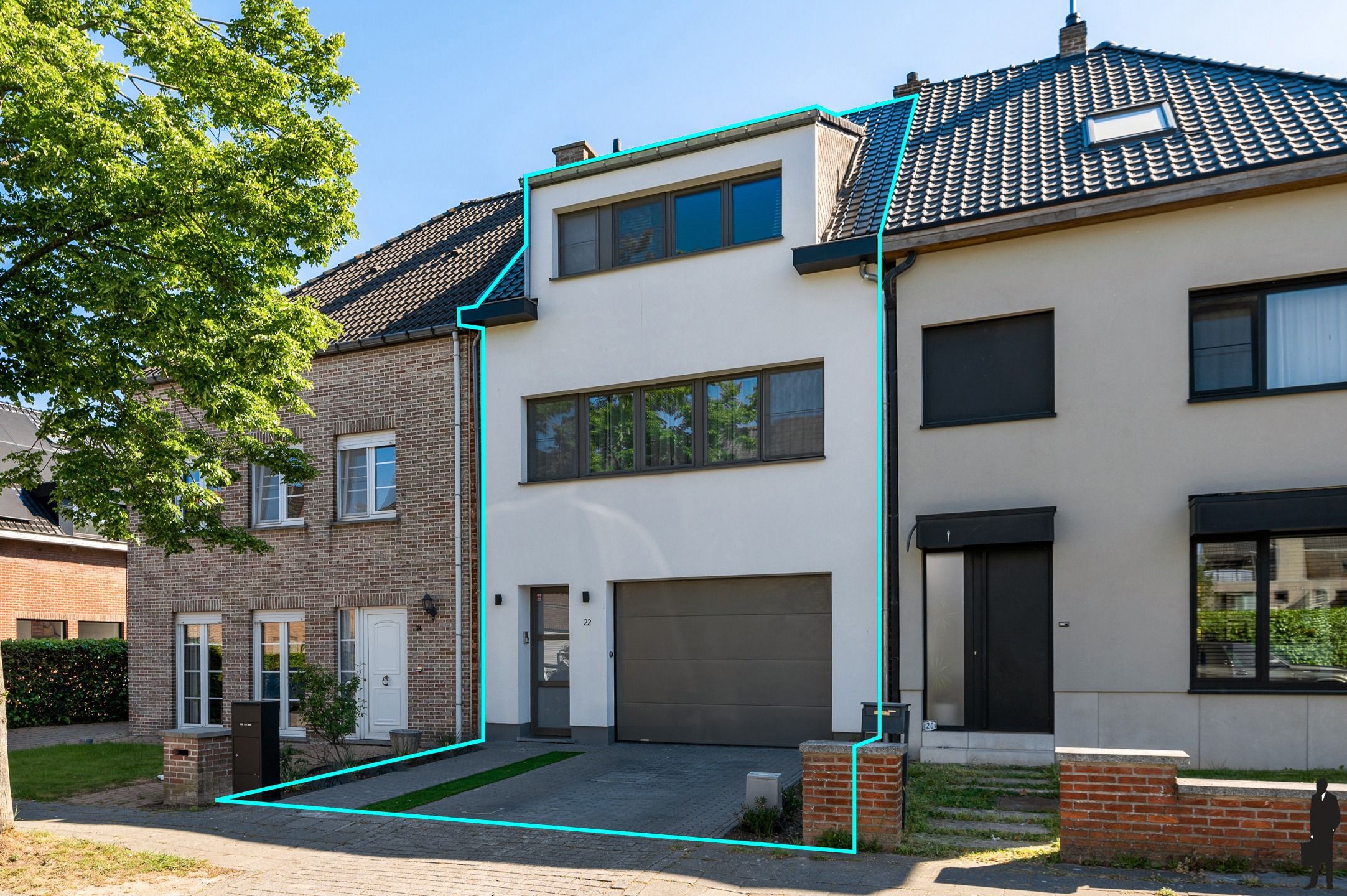 Welgelegen gerenoveerde woning met 3 slpks, 2 badks en tuin foto {{pictureIndex}}
