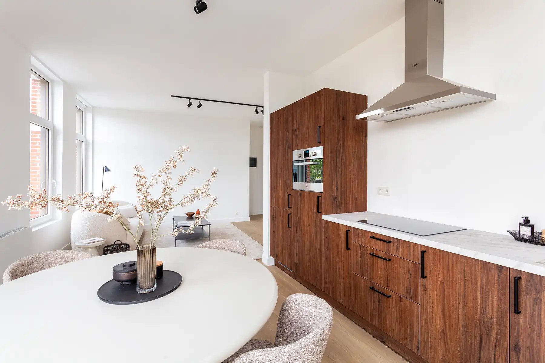 Stijlvol gerenoveerd 2-slaapkamerappartement foto 4