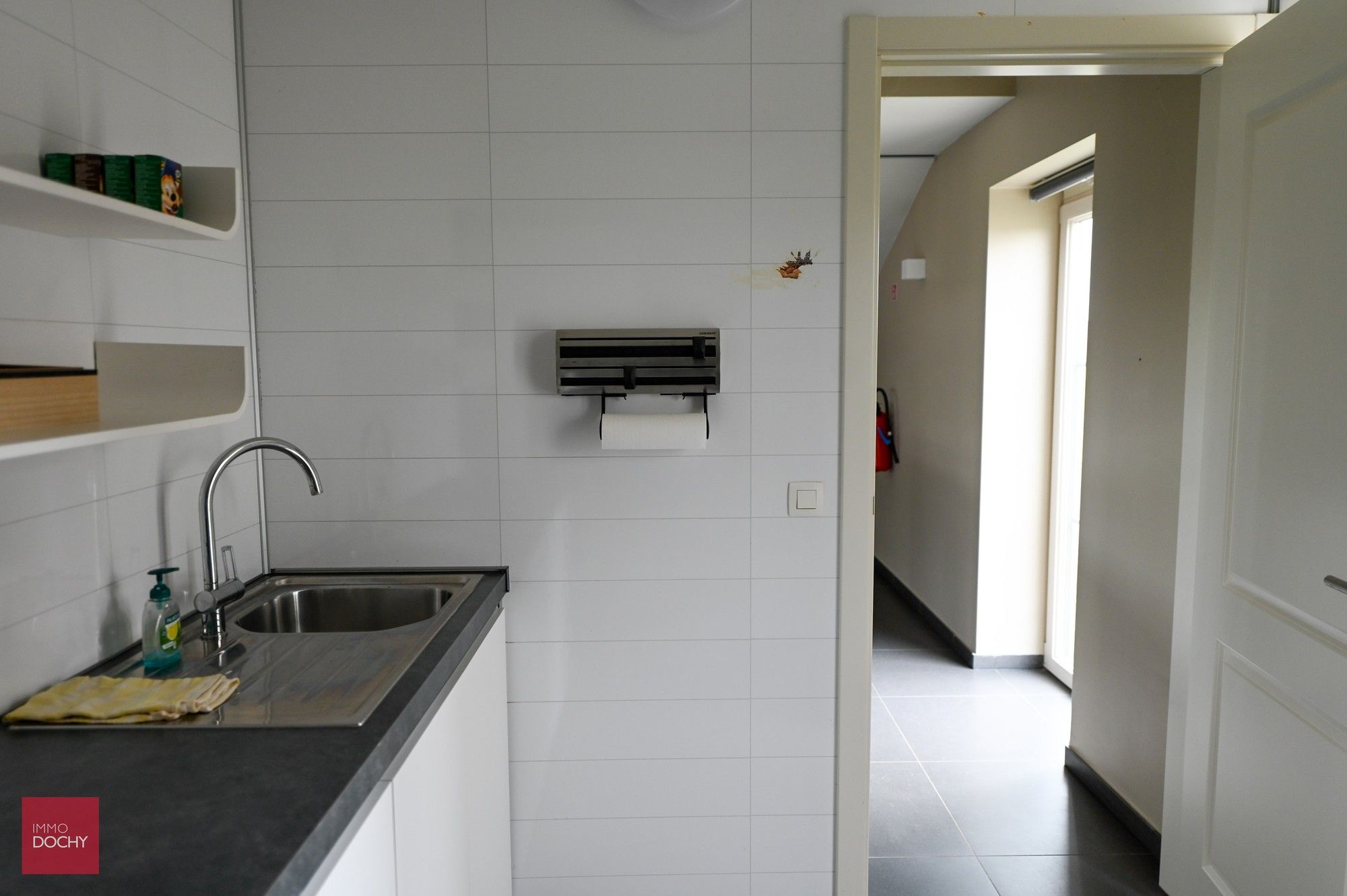 Mooie alleenstaande energiezuinige woning (A-label) met alle comfort en discretie foto 18