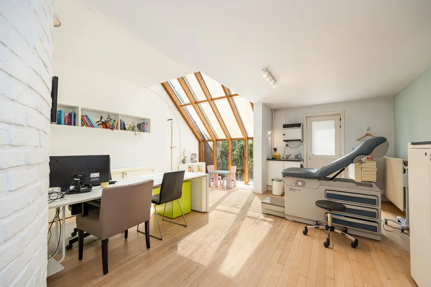 Veelzijdig burgerhuis (162 m²) met tuin en dakterras nabij Te Boelaerpark foto 3