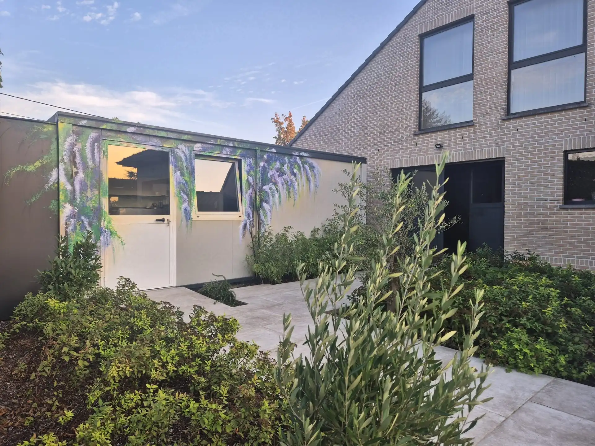 Pizzacontainer ter overname – Toplocatie nabij station Schellebelle foto 2