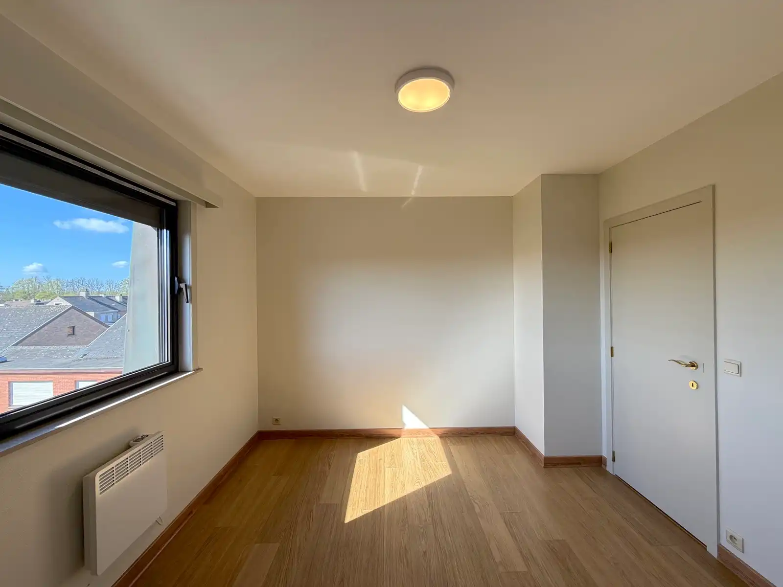 Instapklaar appartement met 2 slaapkamers en terrasje foto 18