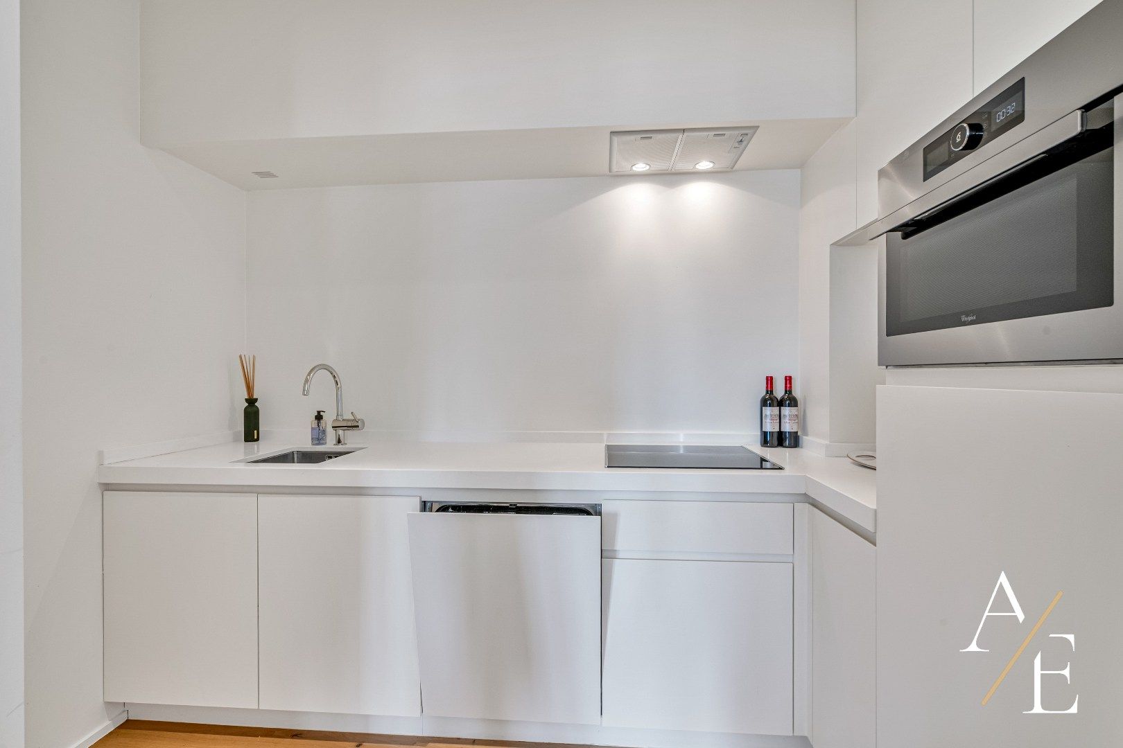KNOKKE/DUINBERGEN - Bemeubeld appartement met garage! foto 7