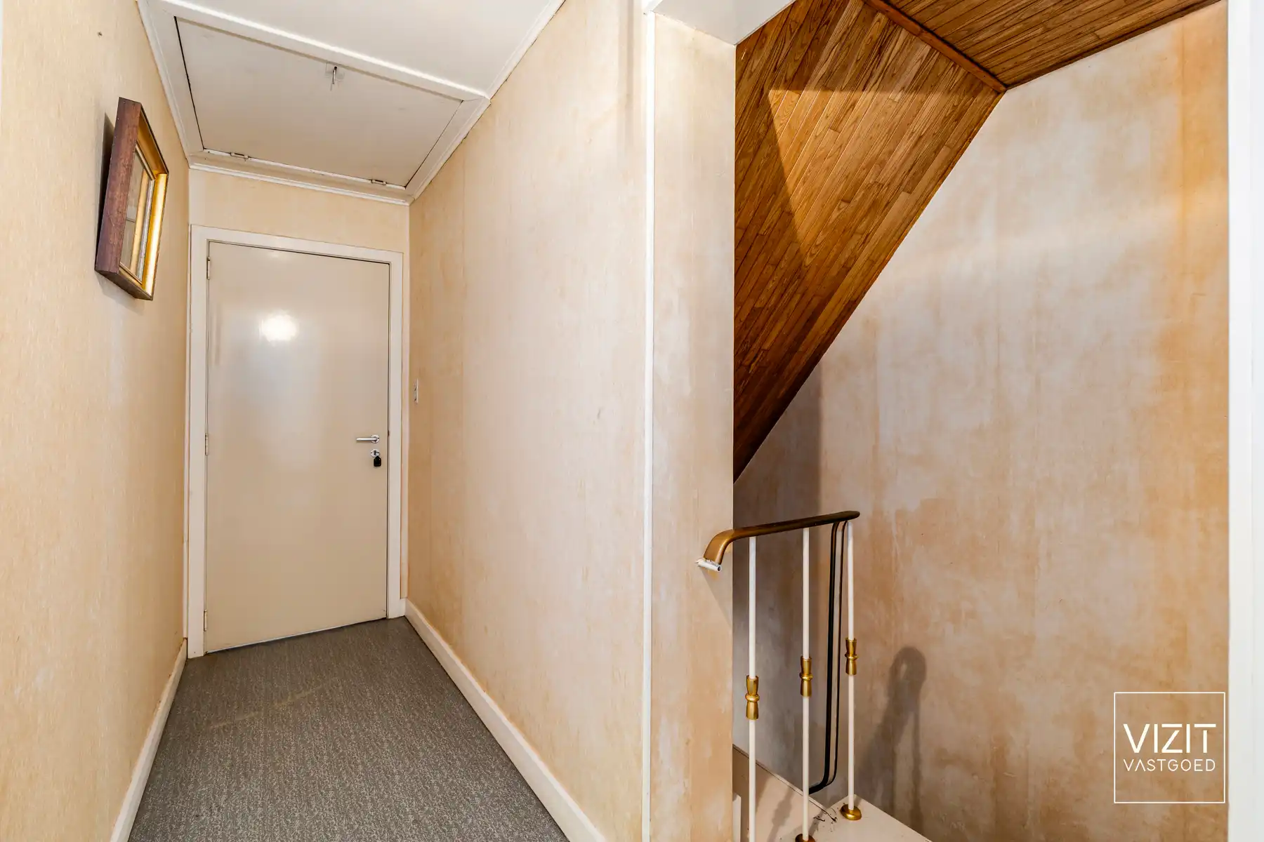 Halfopen woning met tuin en garage foto 21