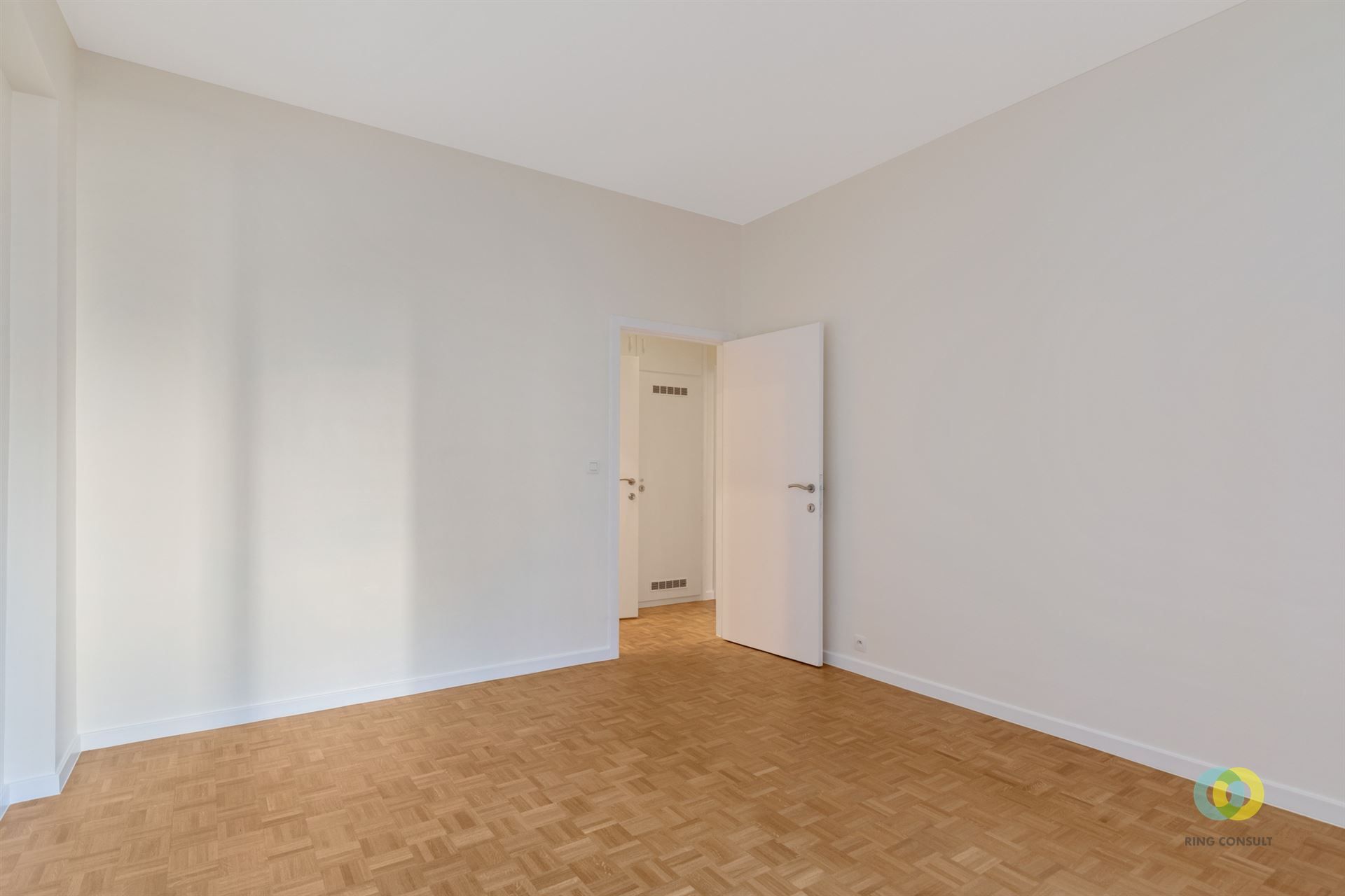 Appartement met twee slaapkamers nabij de Europese wijk  foto 7