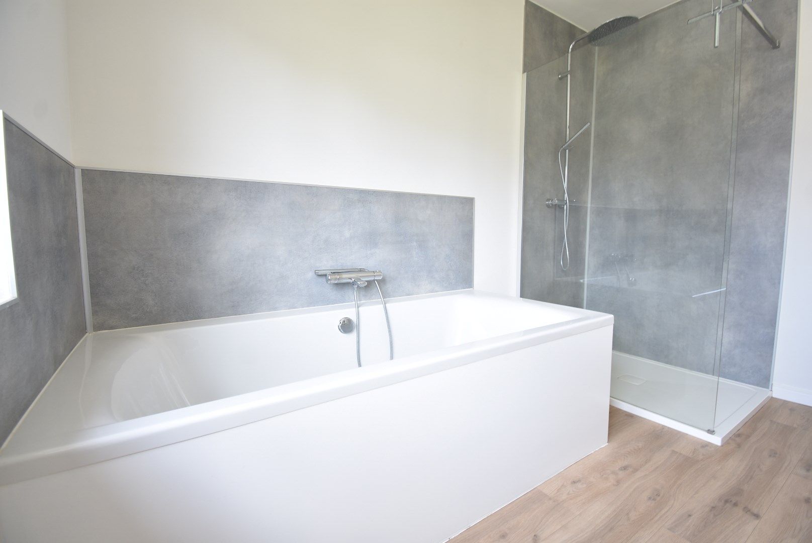 Gerenoveerde en smaakvol afgewerkte woning te Hoeselt  foto 18