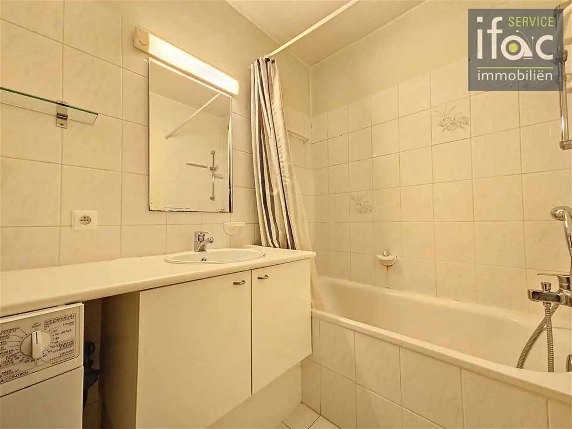 Uitstekend gelegen gelijkvloers appartement foto 8