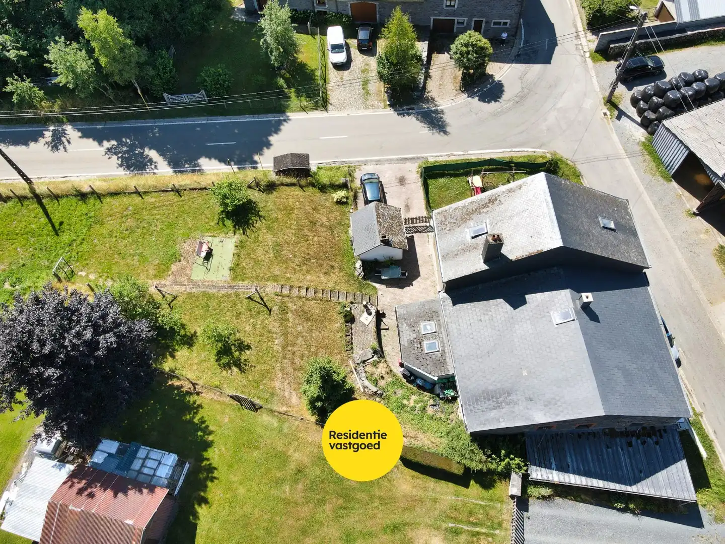 Unieke eigendom met woning, appartement en een bouwgrond! foto 13