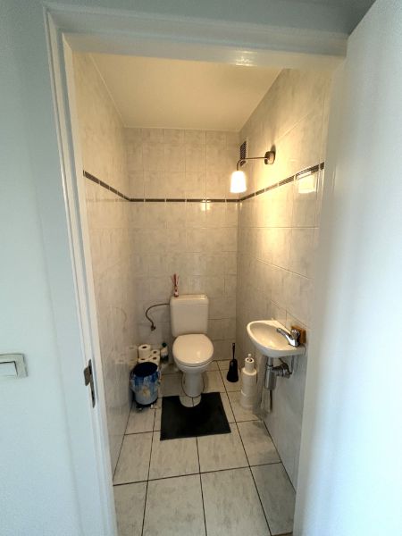 CENTRUM GEEL! 2 slpk appartement met autostpl. én zonnig terras foto 11