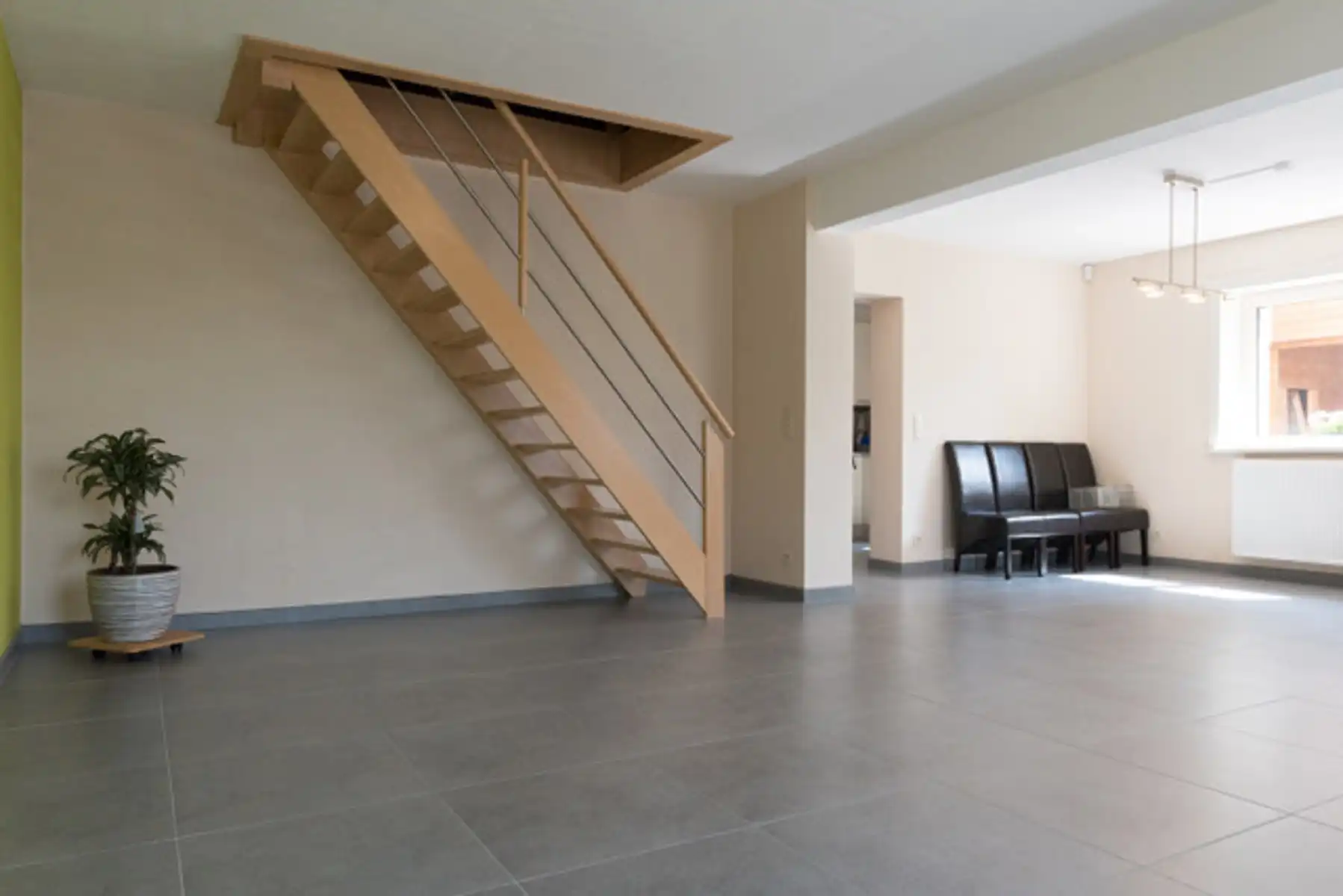 Een volledig gerenoveerde driegevelwoning met garage... foto 11